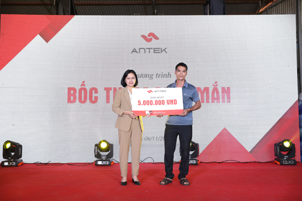 Phần quà tặng trong chương trình Bốc thăm trúng thưởng tại sự kiện