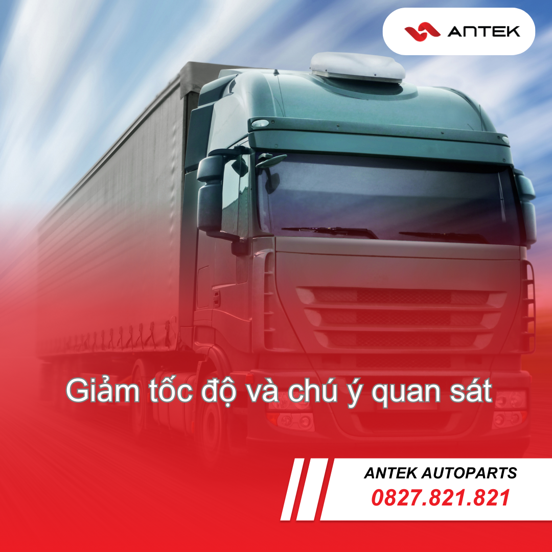 lái xe an toàn trên đường trơn trượt