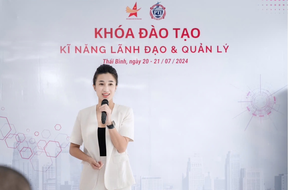 Bà Hương Giang tham gia đào tạo kỹ năng lãnh đạo và quản lý