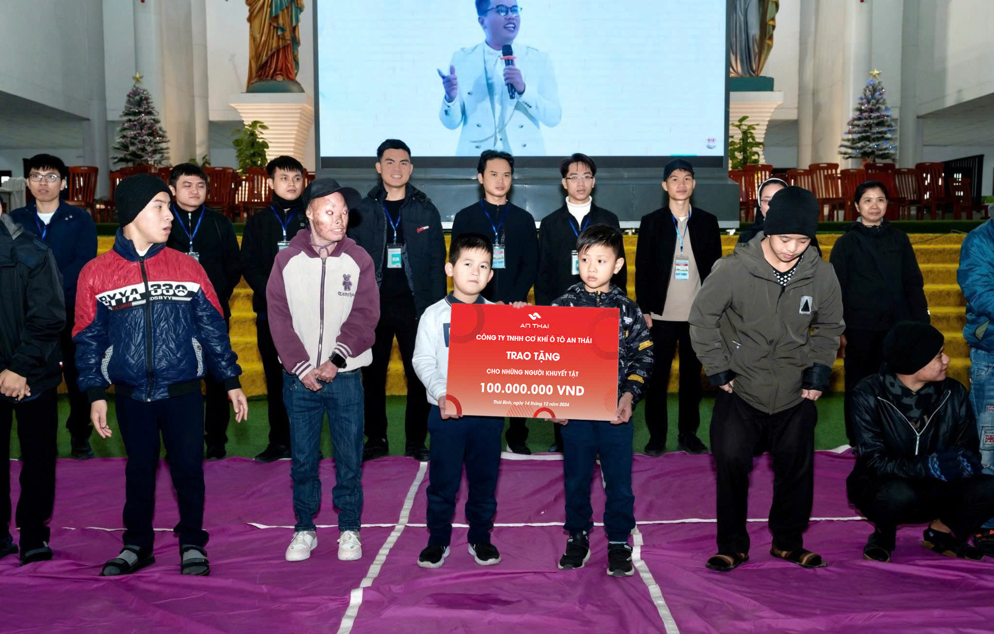 Công ty An Thái lan tỏa yêu thương, tiếp thêm niềm tin cho người khuyết tật tại Vũ Thư, Thái Bình