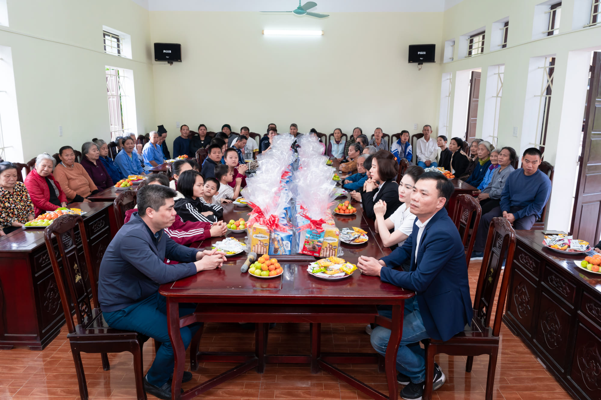 An Thái tiếp tục hành trình trao yêu thương tại Trung tâm Bảo trợ Xã hội Thái Bình